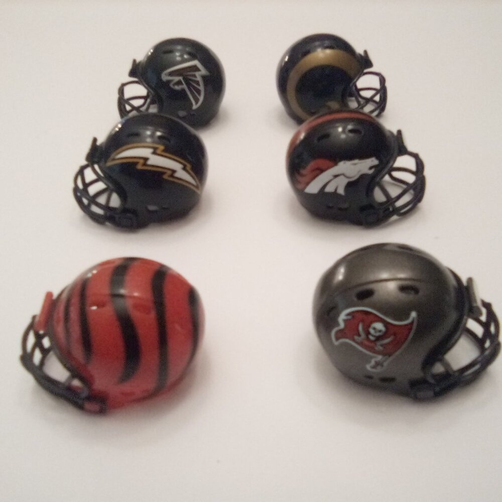 6 mini Riddel pocket pro helmets